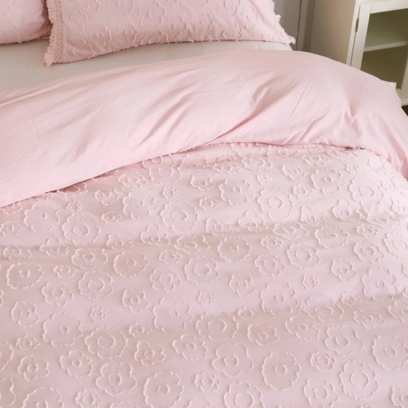 Pink Flower Tassle Duvet and Pillow Case Set - Picture 4 of 4